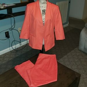 New Investments Blazer & Ankle Pant Suit 16/18